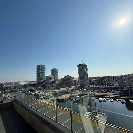 Penthouse Residentie Mercator, Διαμέρισμα *