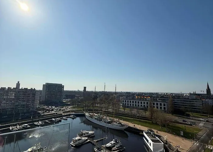 Apartment Penthouse Residentie Mercator, Ostend